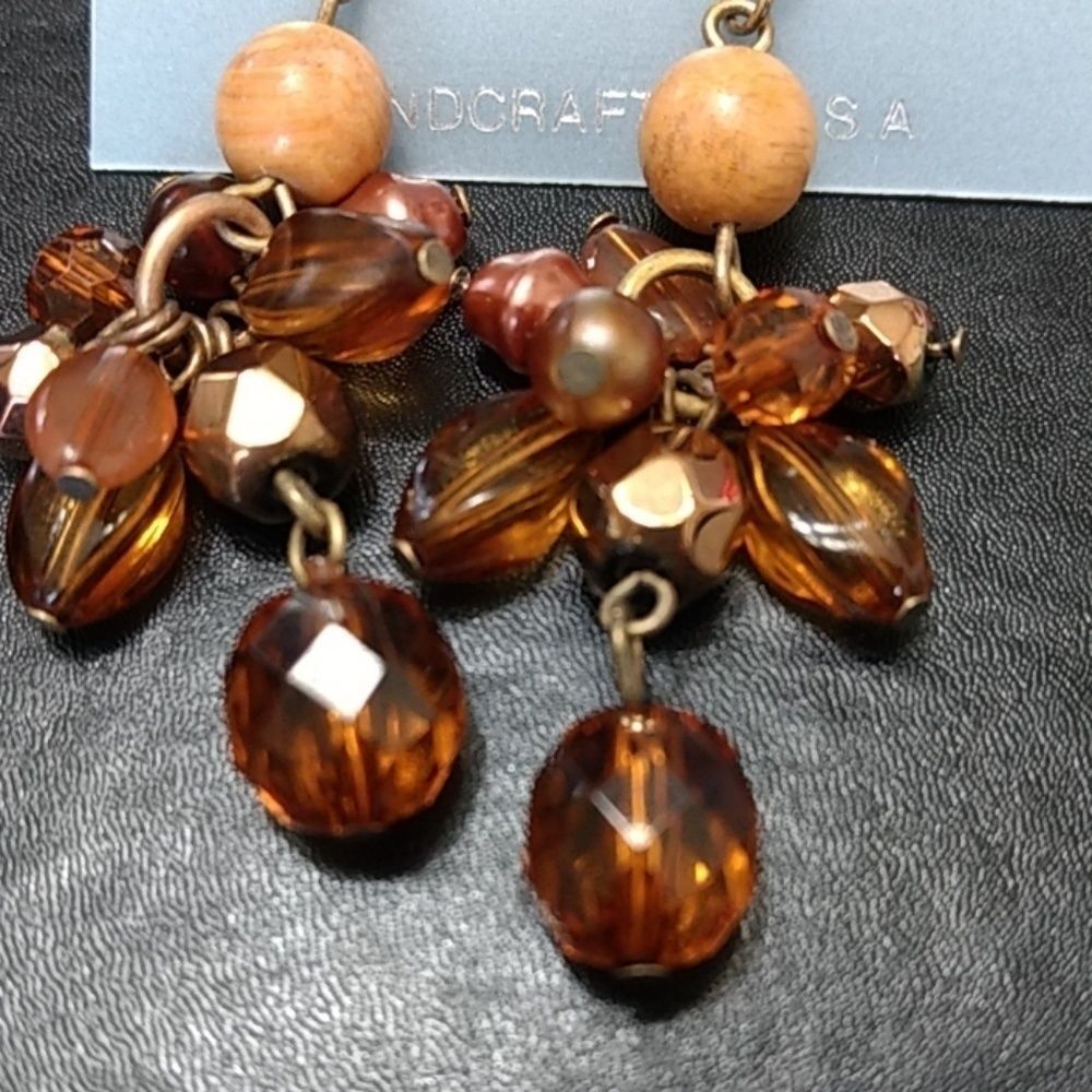 Rosebud gold tone beaded earrings brown dangling
